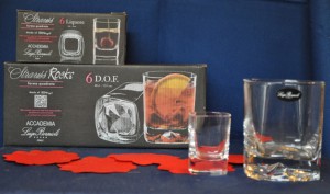 Linea Strauss: PM232, liquore 6 cl (h 6,2 cm), e PM922, bicchiere D.O.F. 40 cl (h 10 cm). Soluzioni pratiche ed eleganti per servizio impeccabile.