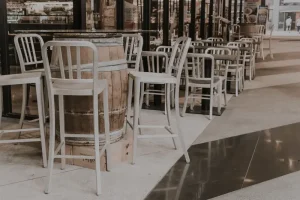 Arredamento professionale per locali